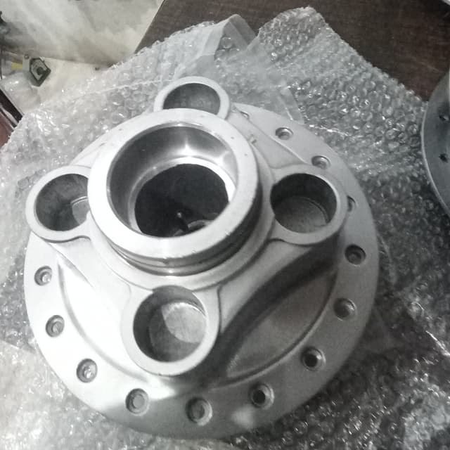 Rear hub 125